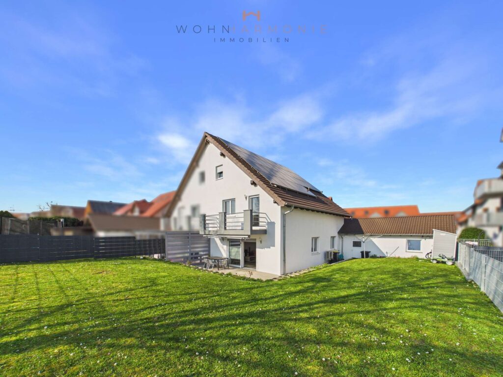 Helle Doppelhaushälfte mit Garten in Bad Rappenau